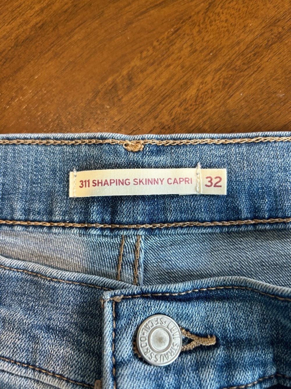 Women’s Jean Capris Levi Strauss 311 shaping skinny capri High-Rise 32 W - Picture 7 of 11